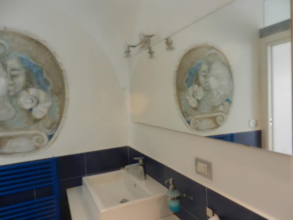 My Suite Sorrento Rum bild