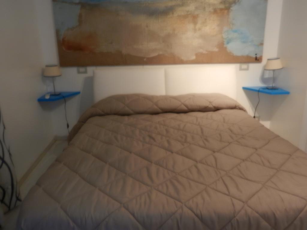 My Suite Sorrento Rum bild